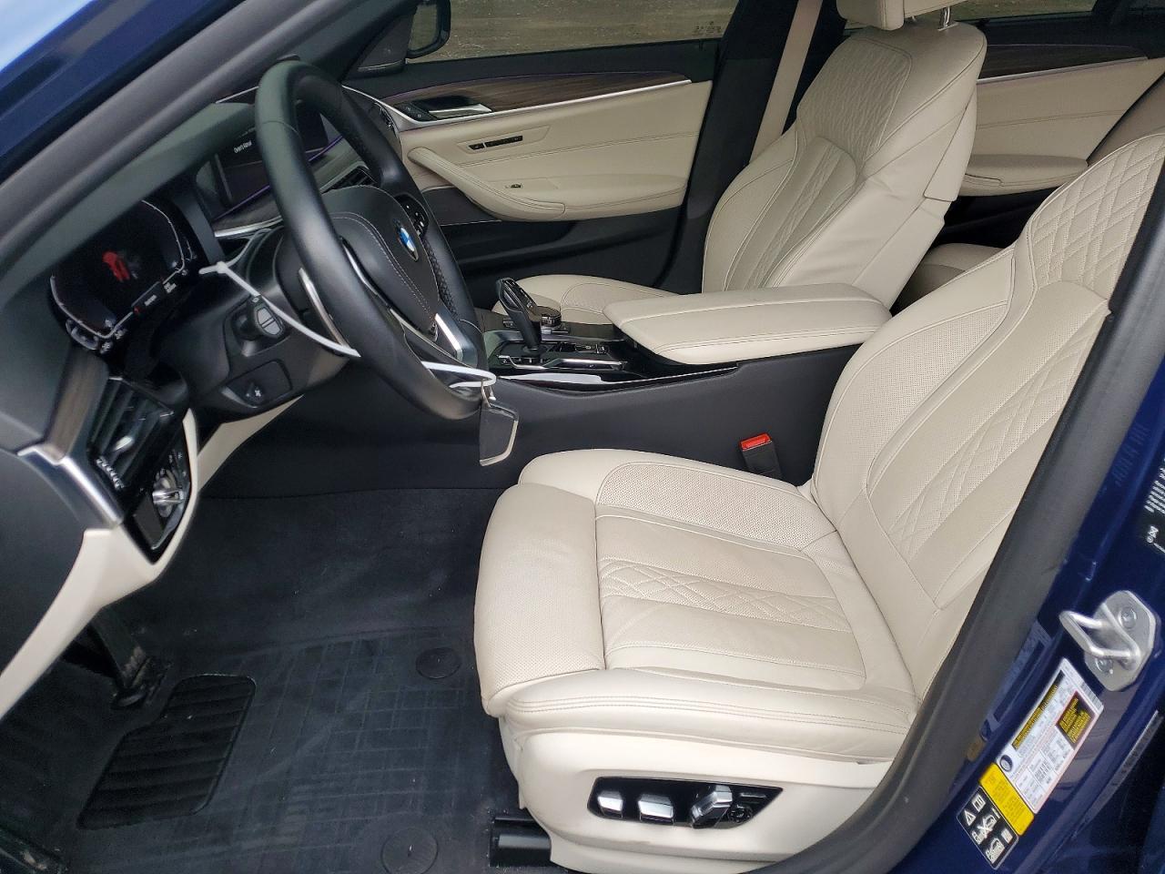 2022 BMW Seria 5 540i - zdjęcie 7