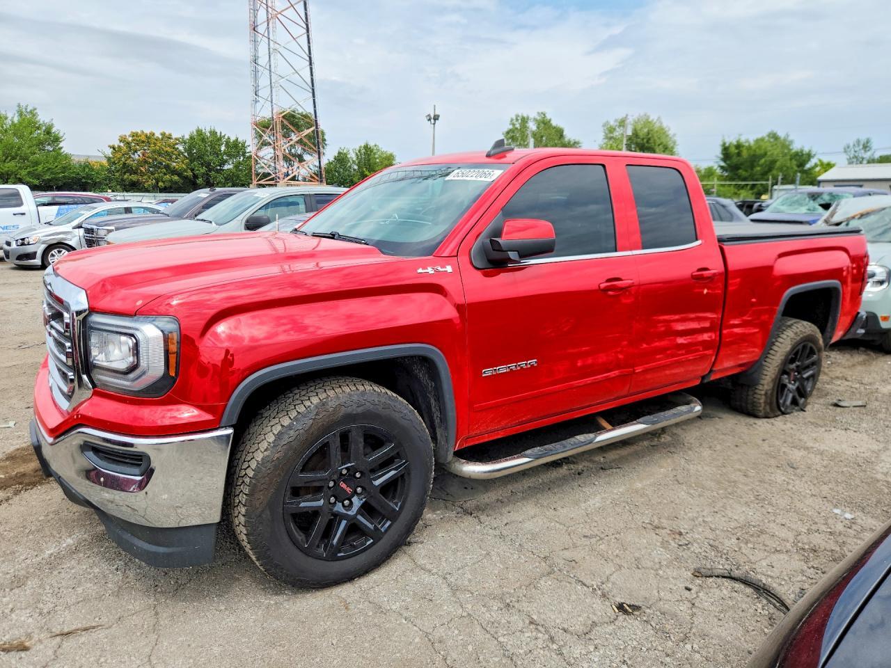 2018 GMC Sierra - zdjęcie główne