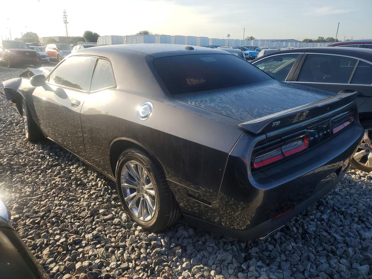 2019 Dodge Challenger Sxt - zdjęcie 2
