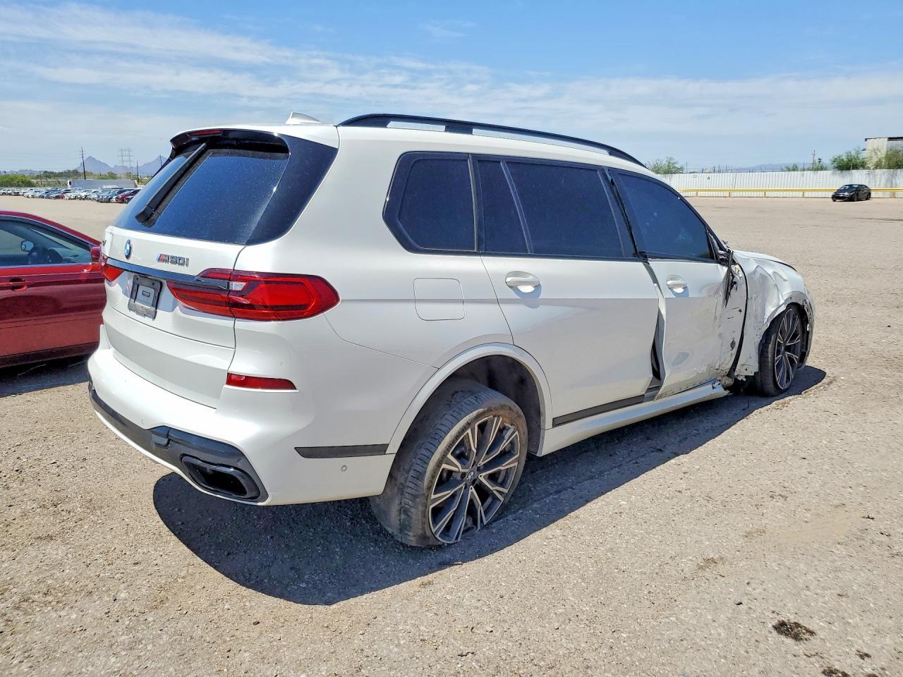 2022 BMW X7 M50I - zdjęcie 3