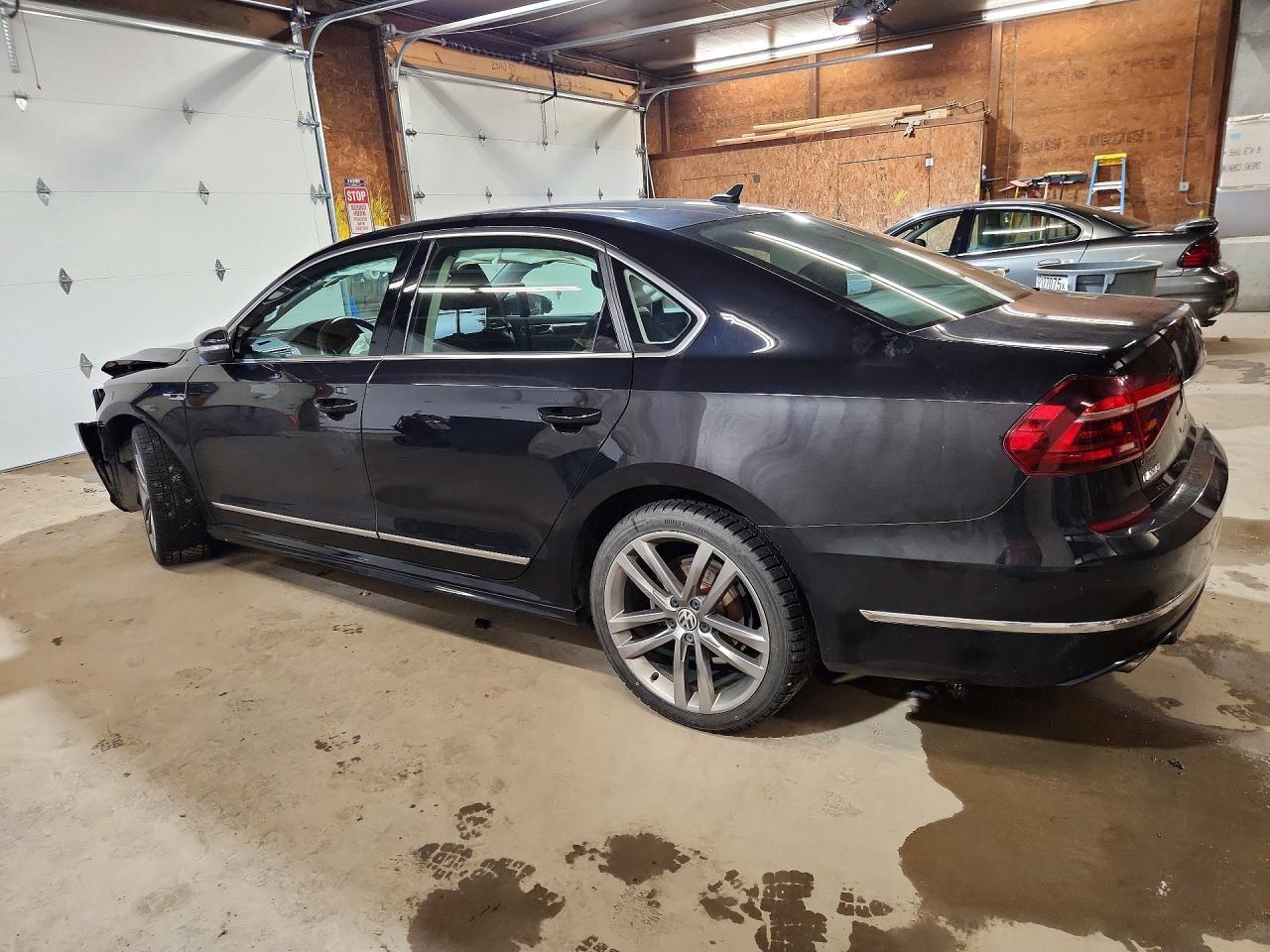 2019 Volkswagen Passat Se R-Line - zdjęcie 2