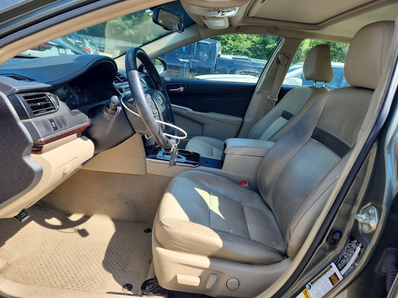 2014 Toyota Camry Xle - zdjęcie 7