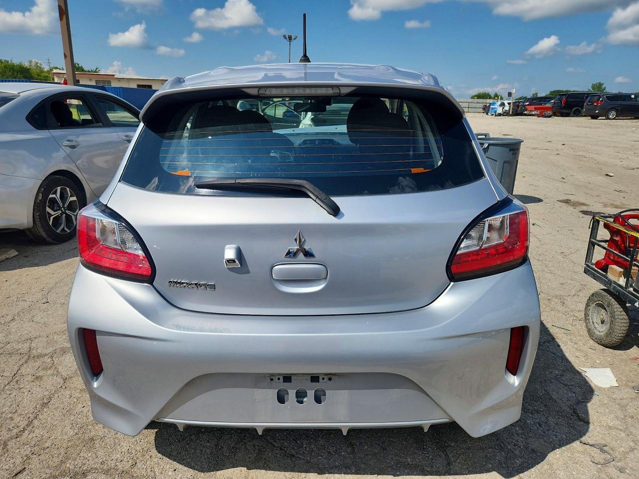 2024 Mitsubishi Mirage Es - zdjęcie 6