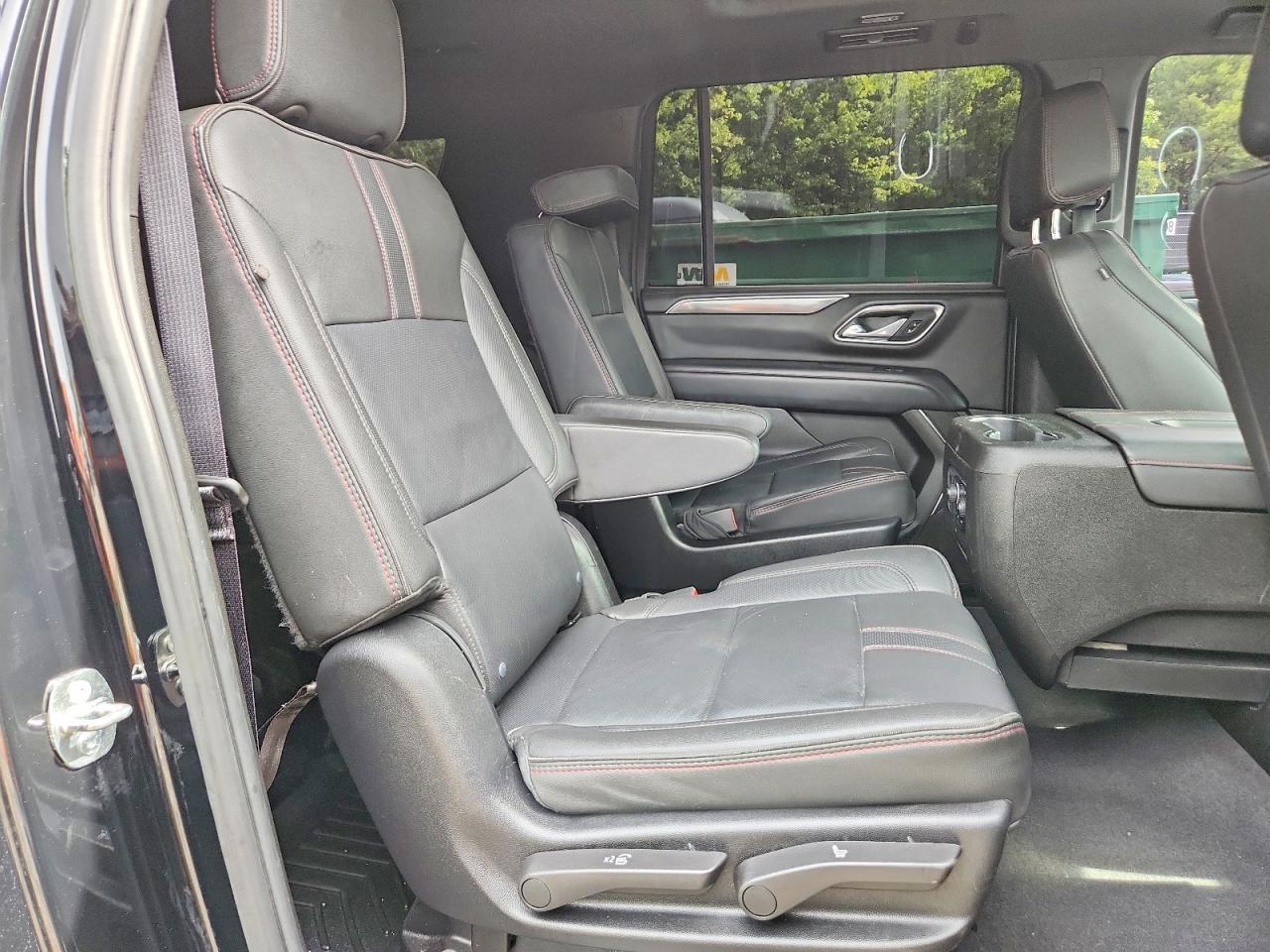 2024 Chevrolet Suburban K1500 Rst - zdjęcie 11