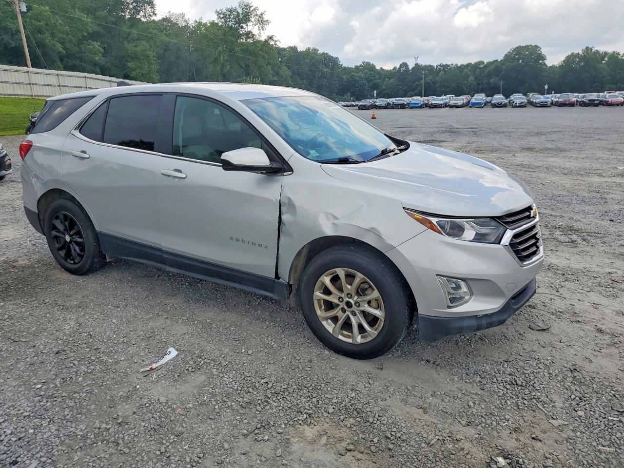 2021 Chevrolet Equinox Lt - zdjęcie 4