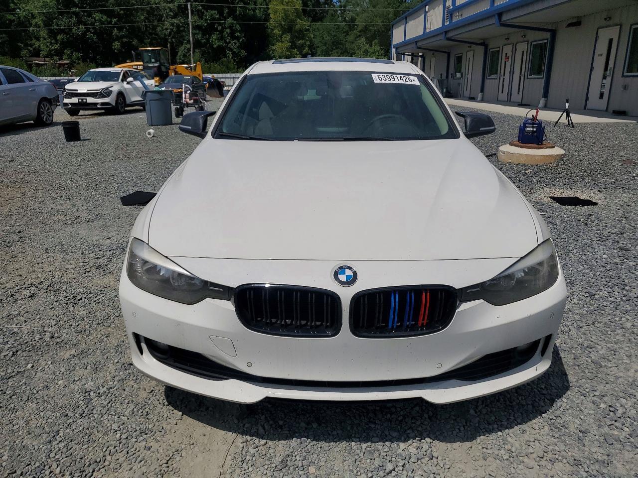 2015 BMW 320 I - zdjęcie 5