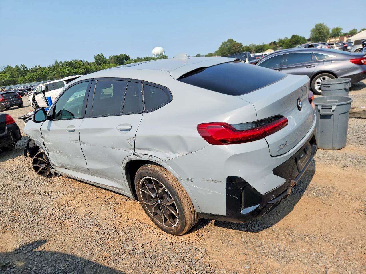 2023 BMW X4 xDrive30I - zdjęcie 2
