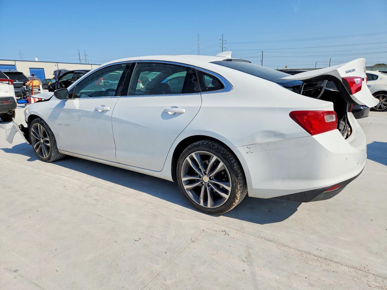 2023 Chevrolet Malibu Lt - zdjęcie 2