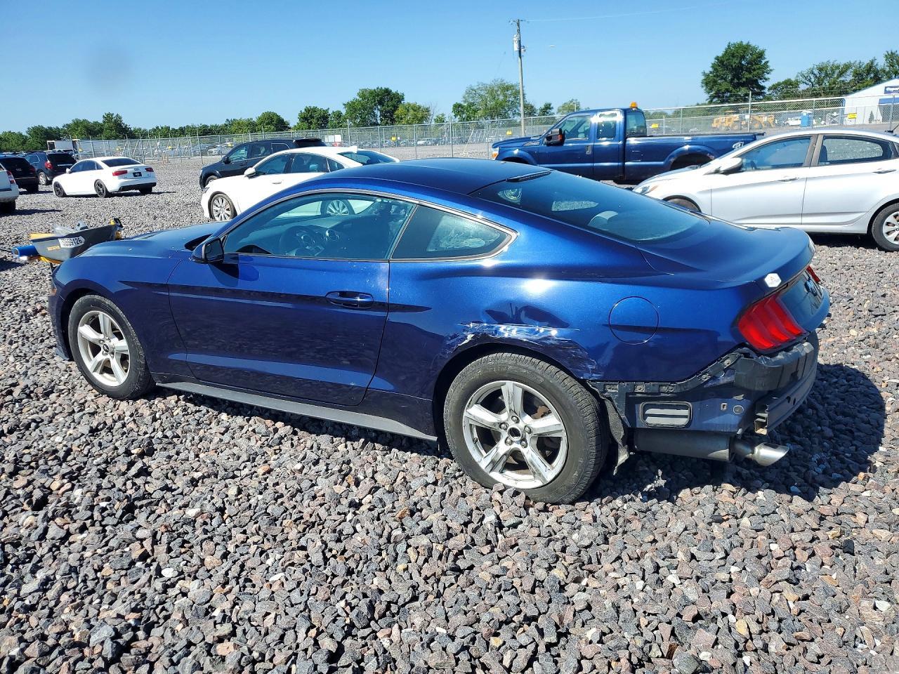 2018 Ford Mustang - zdjęcie 2