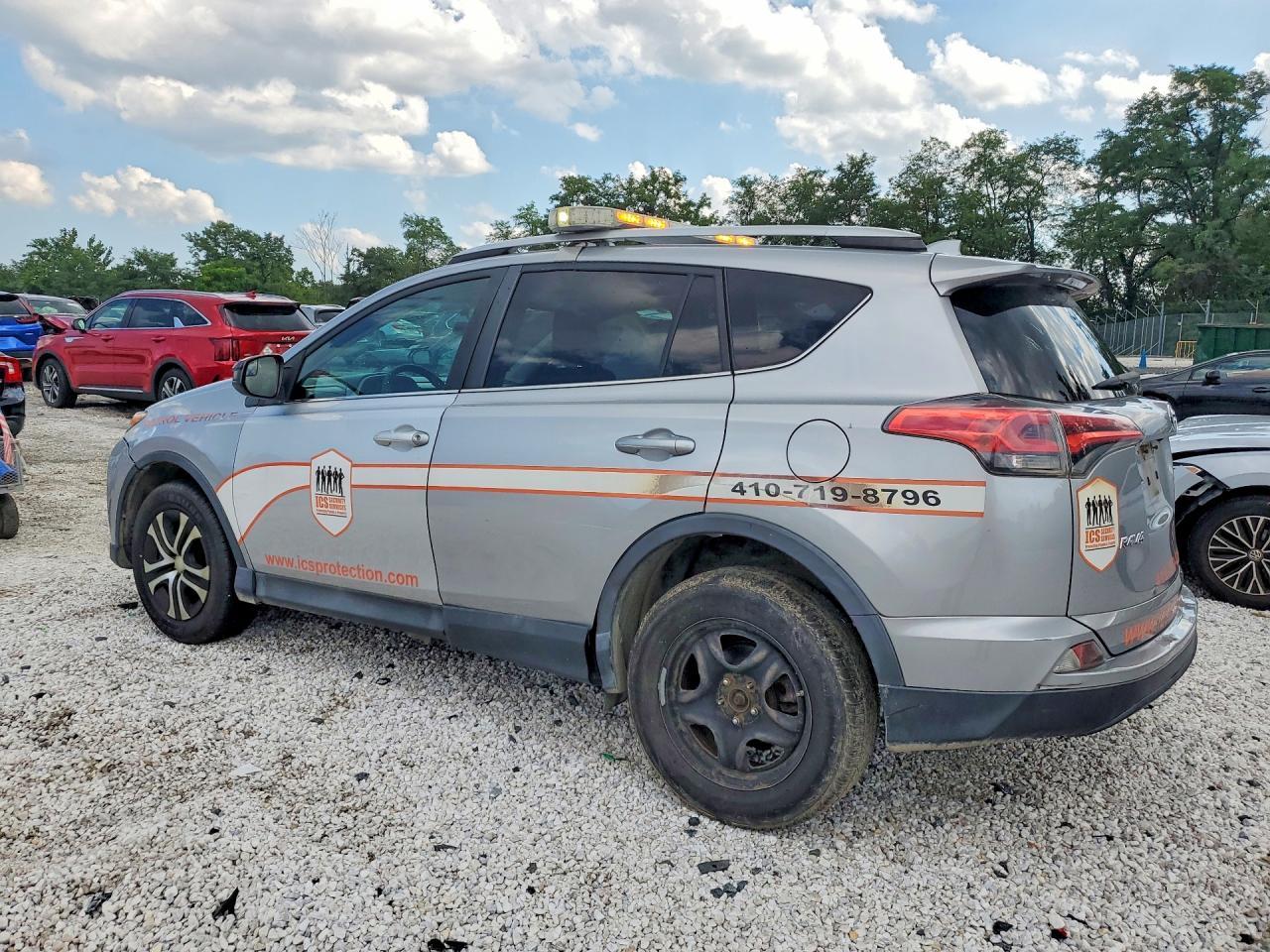2016 Toyota Rav4 Le - zdjęcie 2
