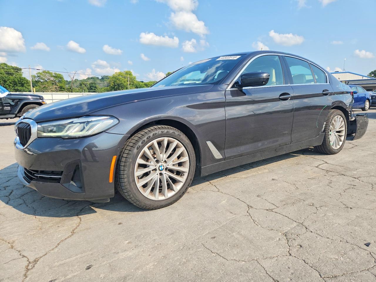 2021 BMW Seria 5 530i - zdjęcie główne