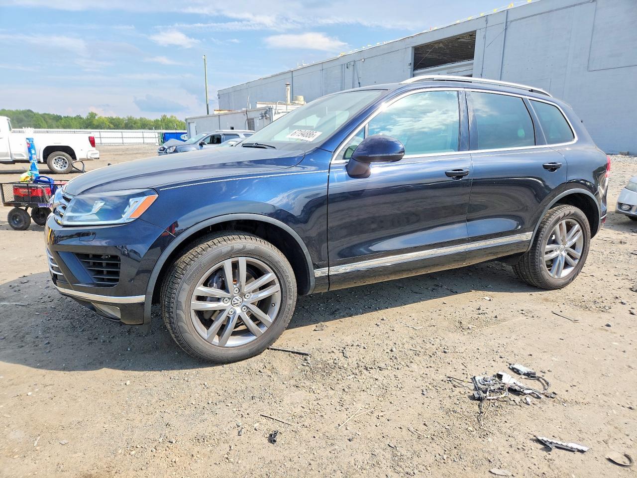 2015 Volkswagen Touareg V6 - zdjęcie główne