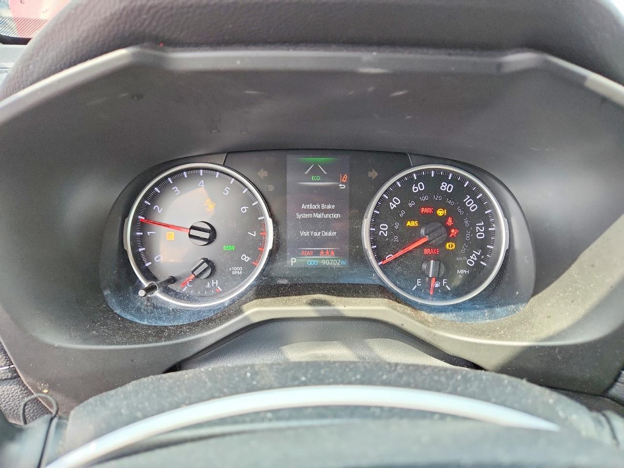 2019 Toyota Rav4 Le - zdjęcie 9