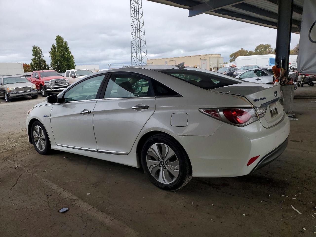 2013 Hyundai Sonata Hybrid - zdjęcie 2