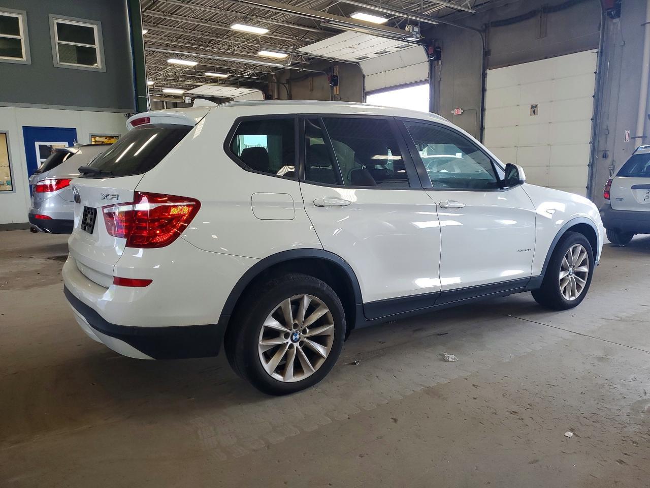 2016 BMW X3 xDrive28I - zdjęcie 3