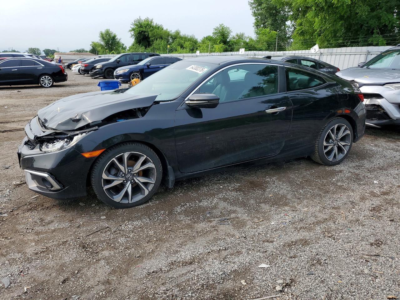 2019 Honda Civic Touring - zdjęcie główne