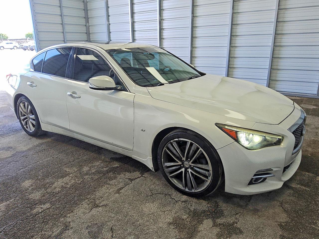2015 Infiniti Q50 Premium - zdjęcie 4