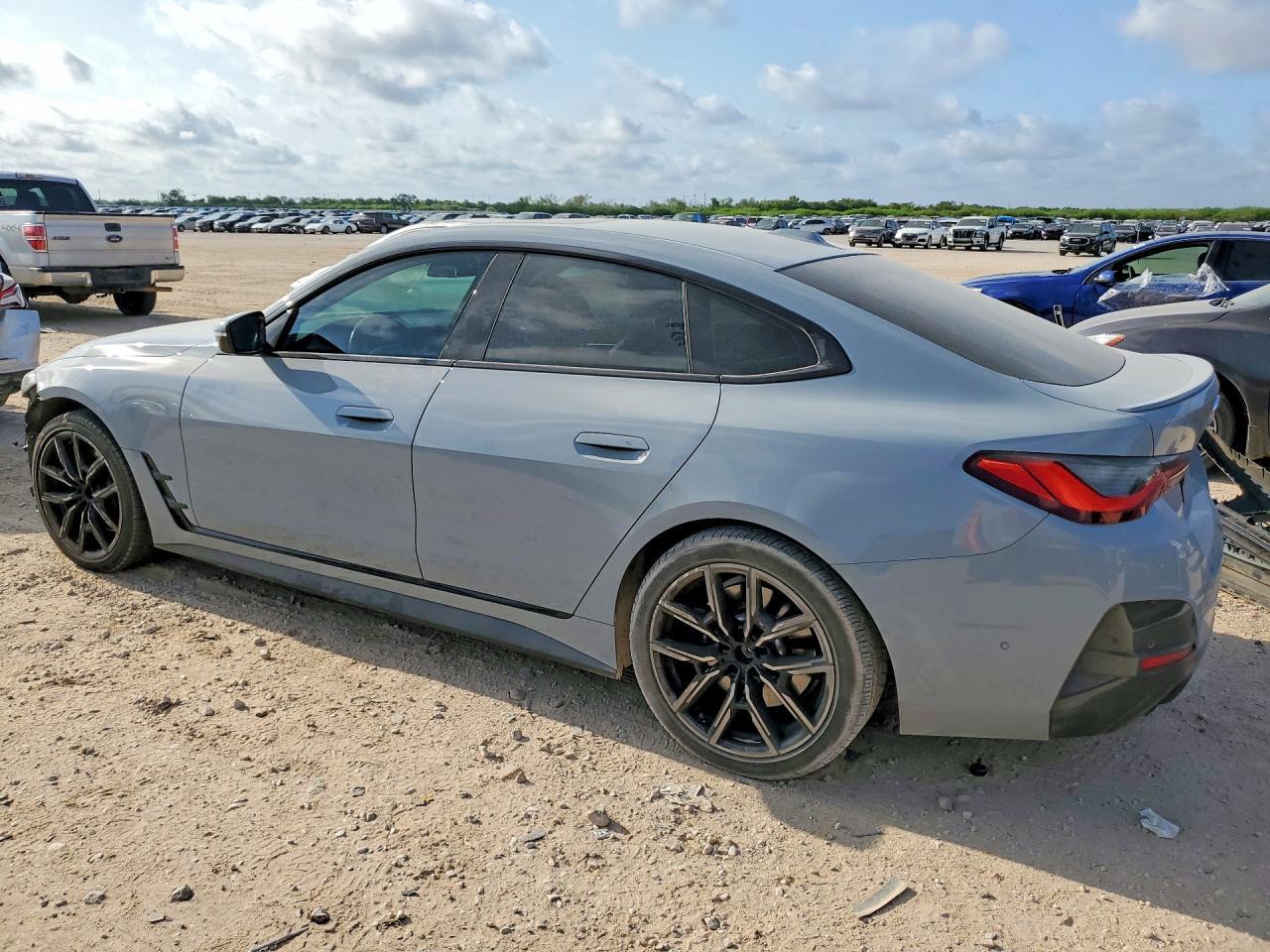 2022 BMW 430I Gran Coupe - zdjęcie 2