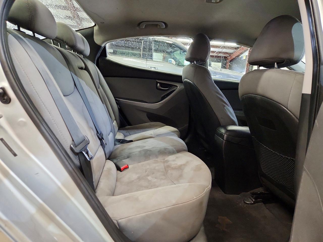 2013 Hyundai Elantra Gls - zdjęcie 10