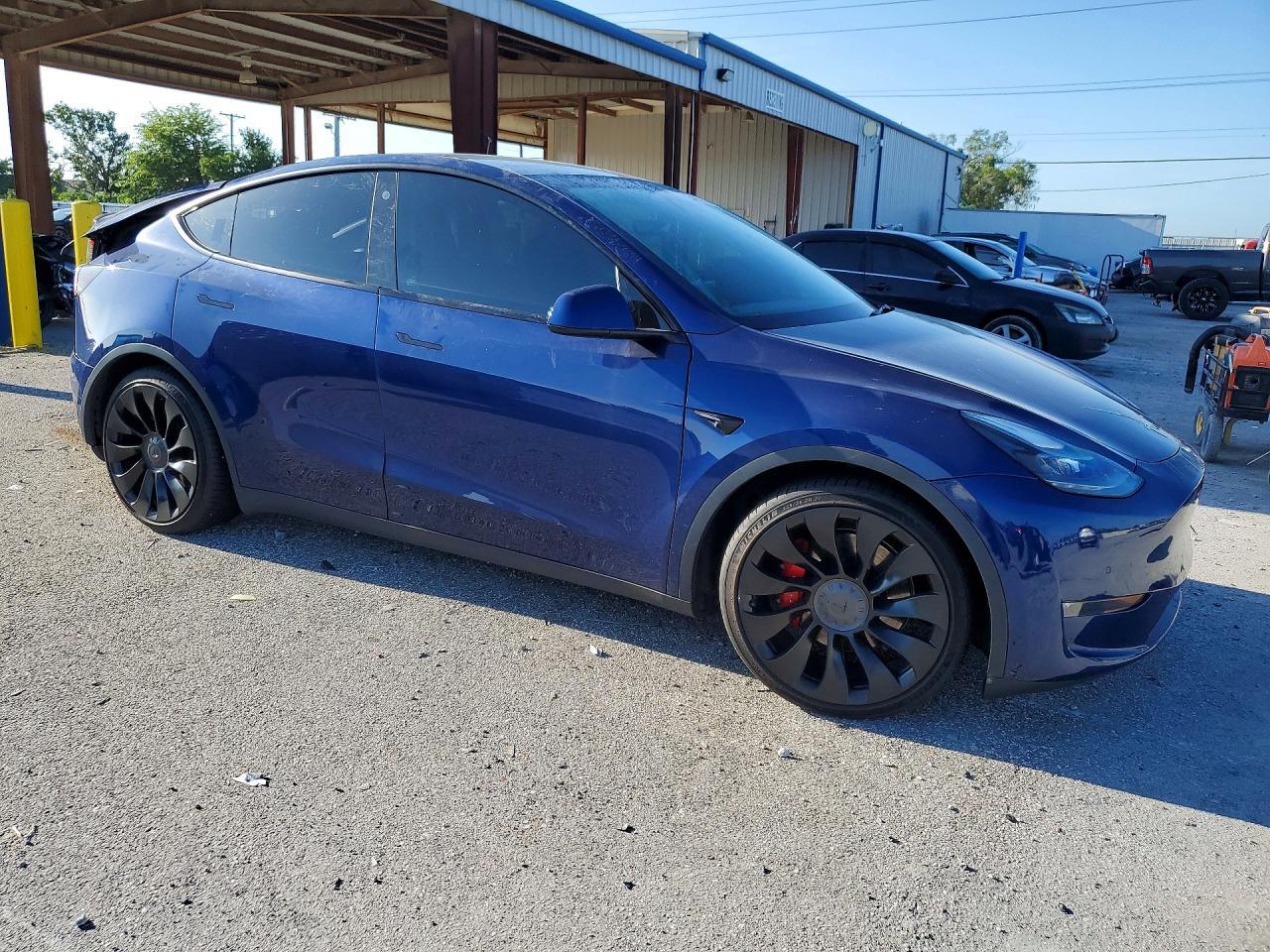 2022 Tesla Model Y - zdjęcie 4