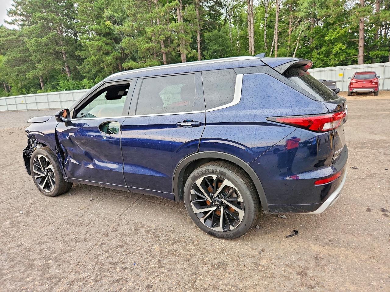 2022 Mitsubishi Outlander Sel - zdjęcie 2