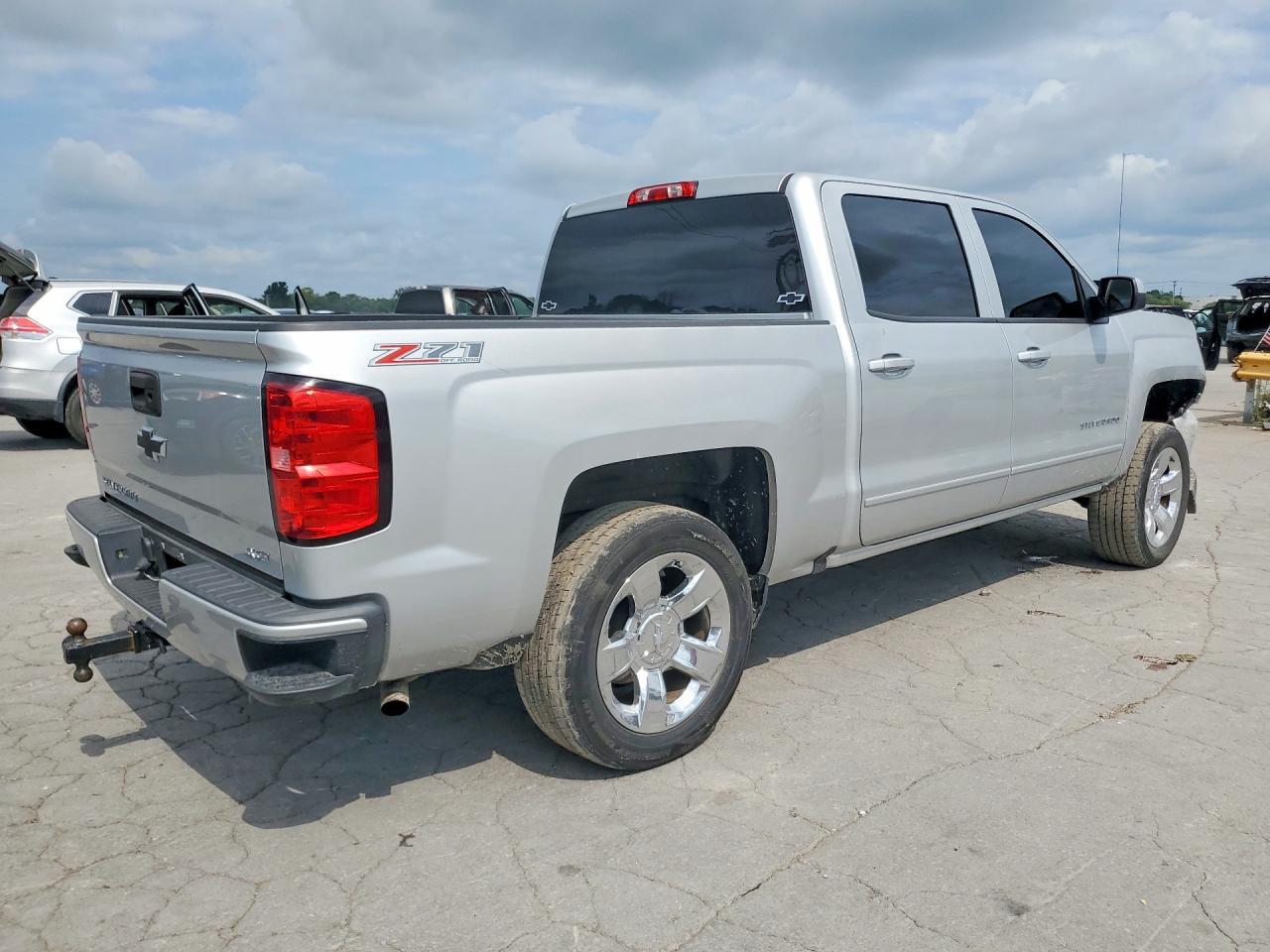 2017 Chevrolet Silverado K1500 Lt - zdjęcie 3