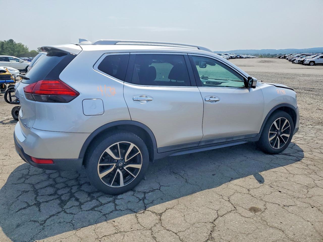 2017 Nissan Rogue Sl - zdjęcie 3