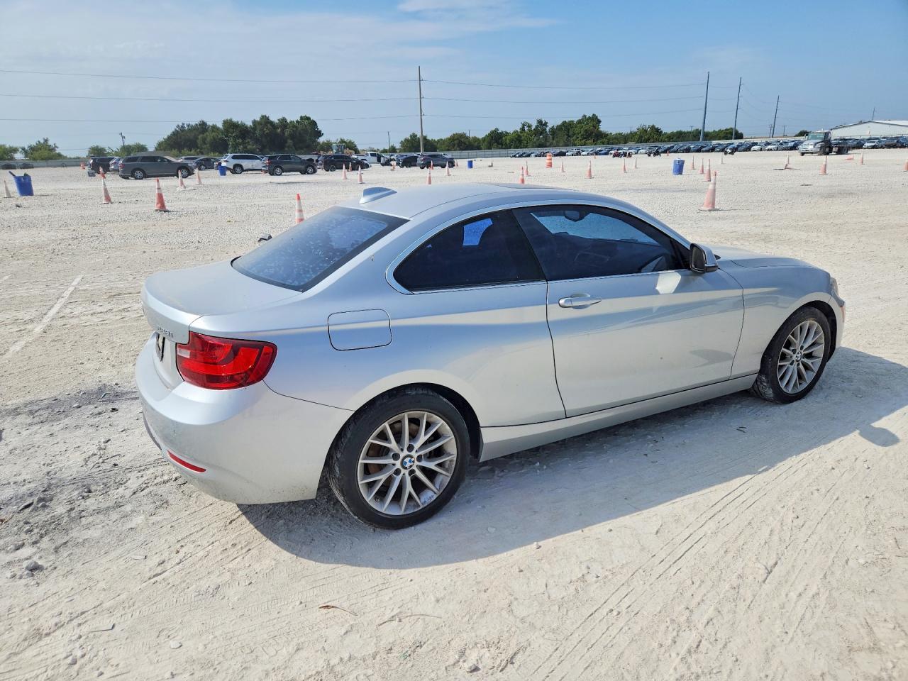 2016 BMW 228 I Sulev - zdjęcie 3