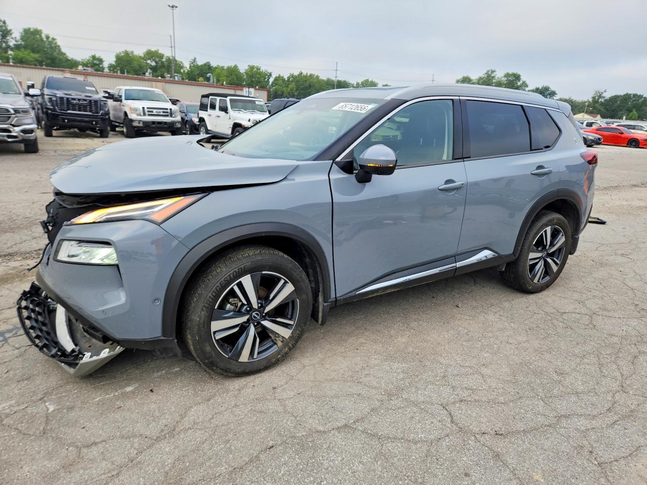 2023 Nissan Rogue Platinum - zdjęcie główne
