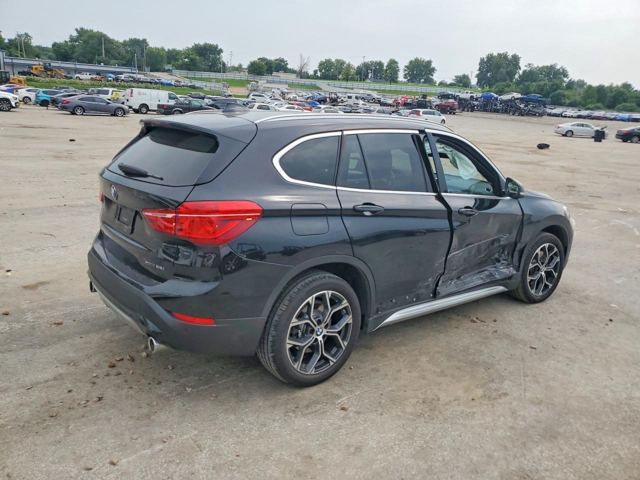 BMW X1 - zdjęcie 3