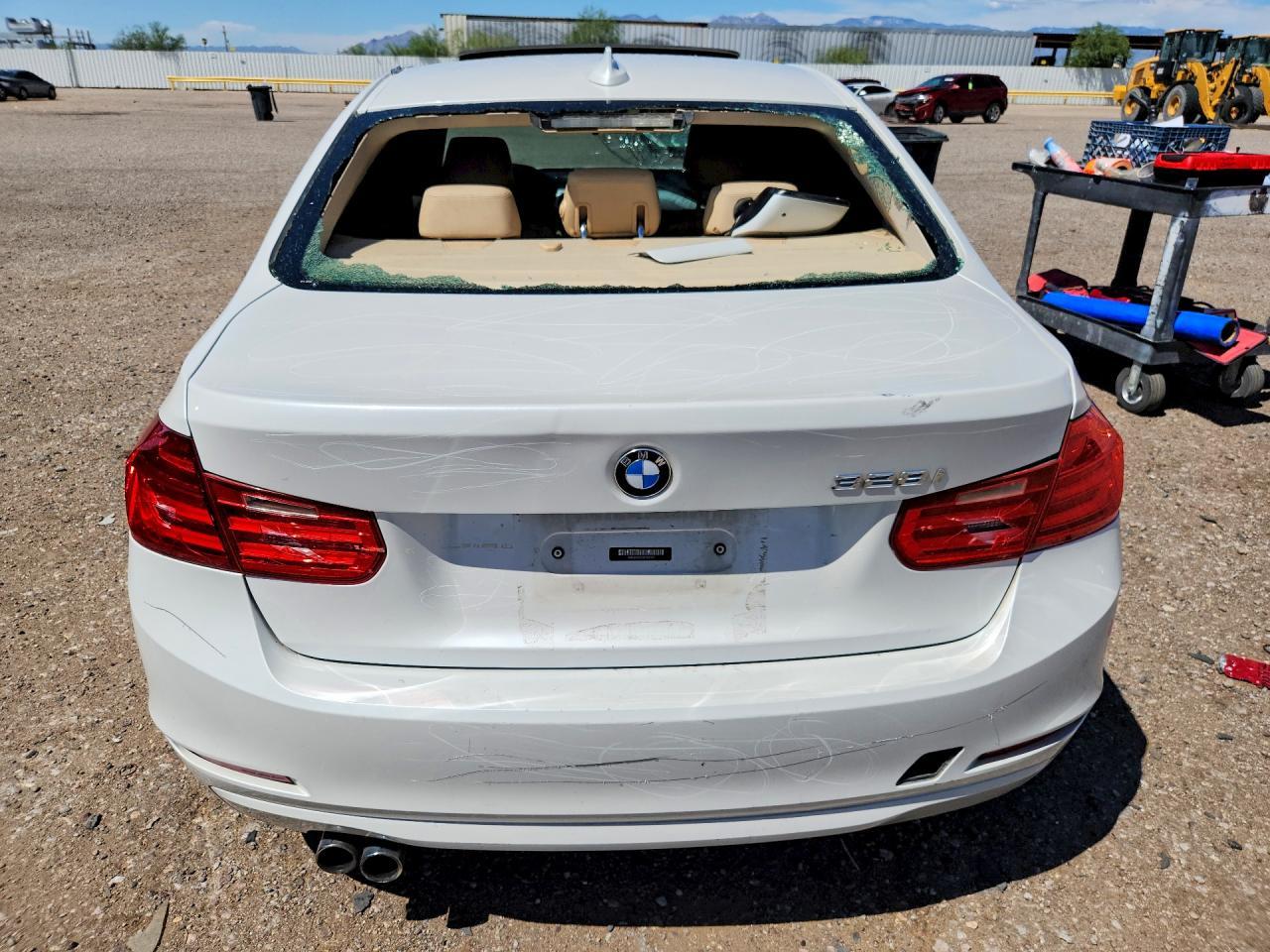 2013 BMW 328 I - zdjęcie 6