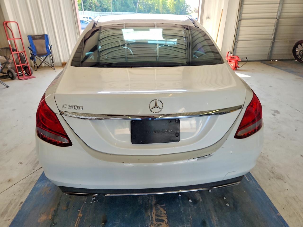 2018 Mercedes-Benz C 300 - zdjęcie 6