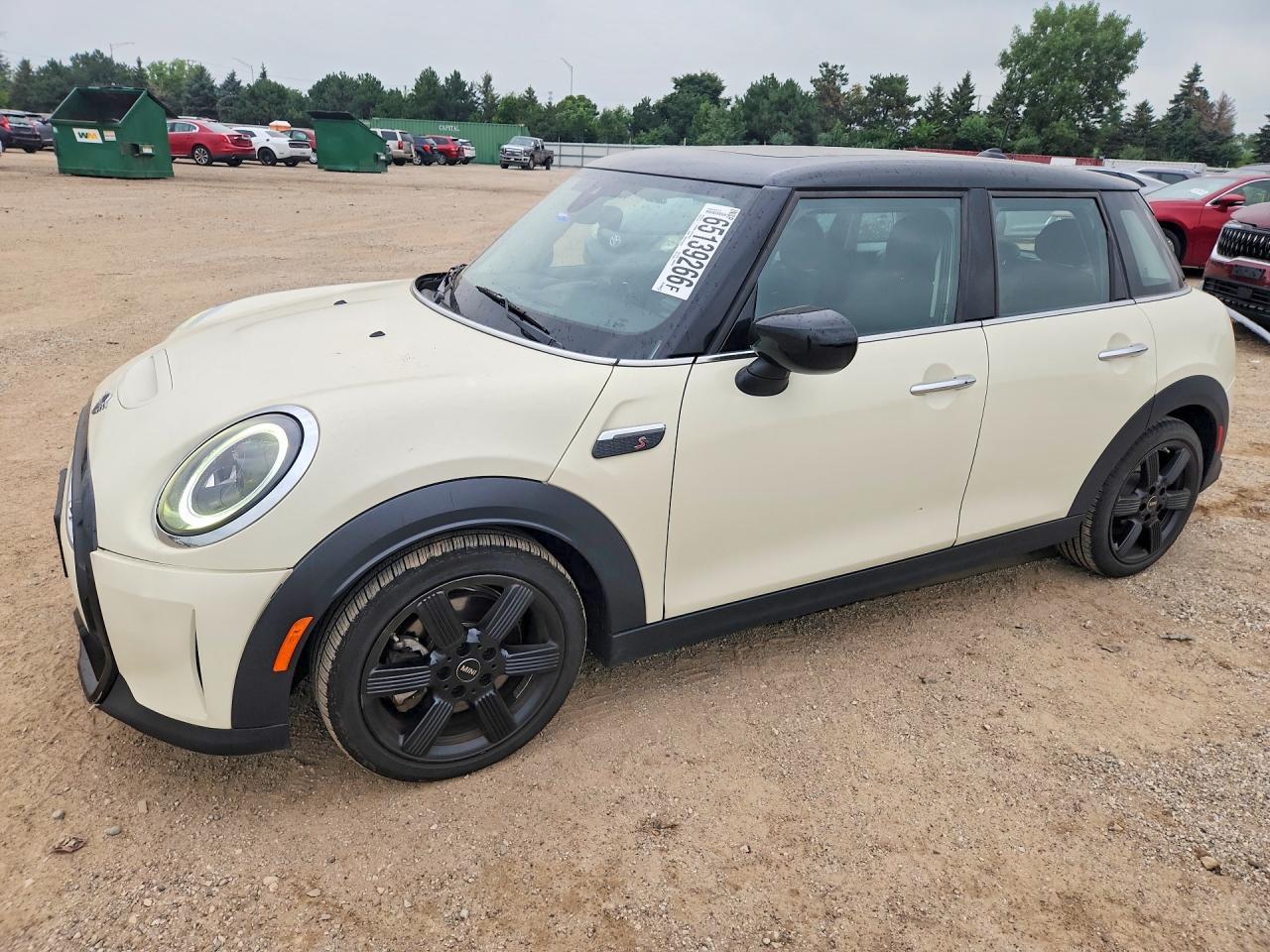 2022 Mini Cooper S - zdjęcie główne