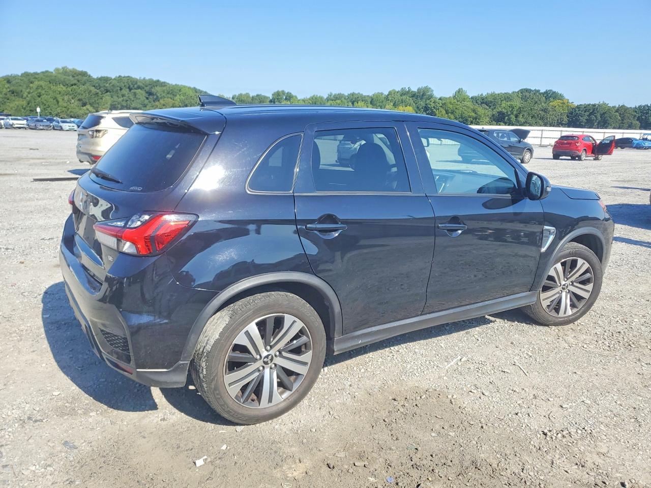 Mitsubishi Outlander - zdjęcie 3