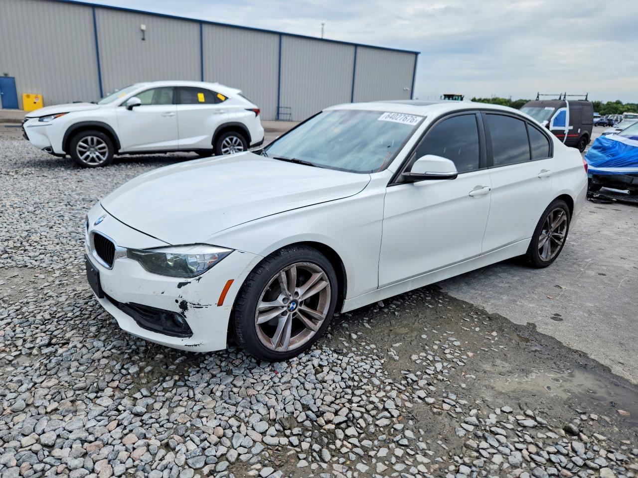 2016 BMW 320 I - zdjęcie główne