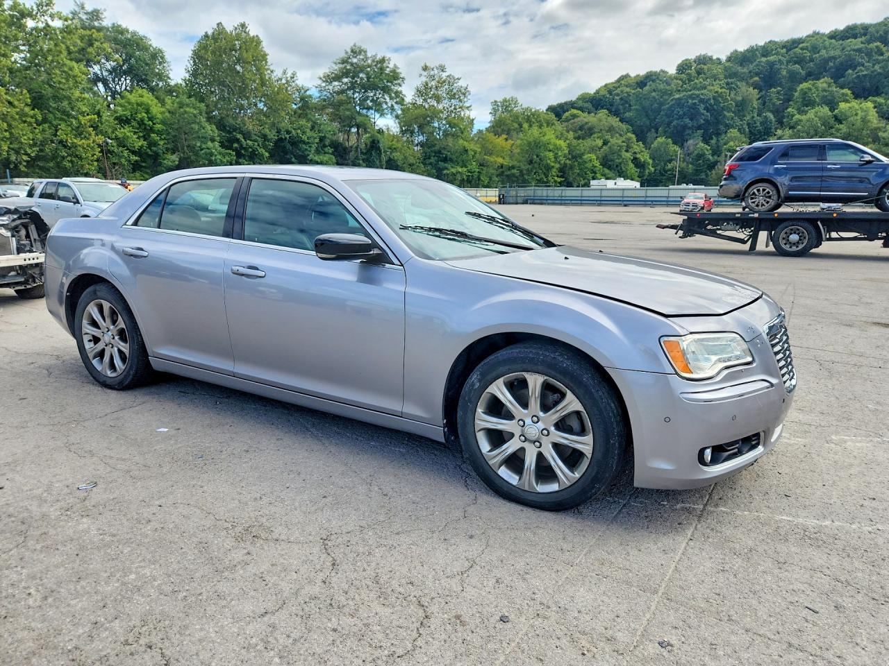 2013 Chrysler 300 S - zdjęcie 4