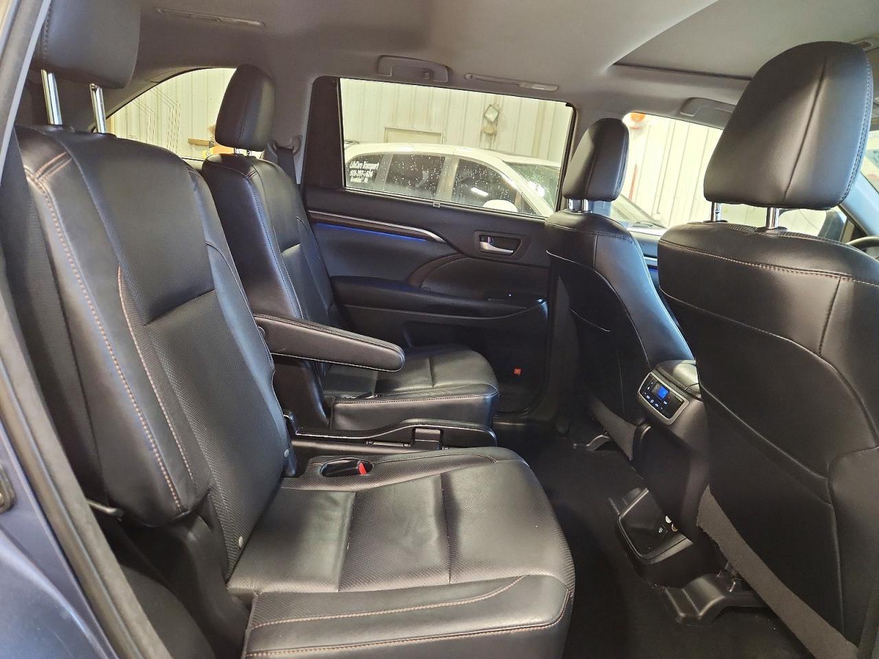 2015 Toyota Highlander Limited - zdjęcie 11