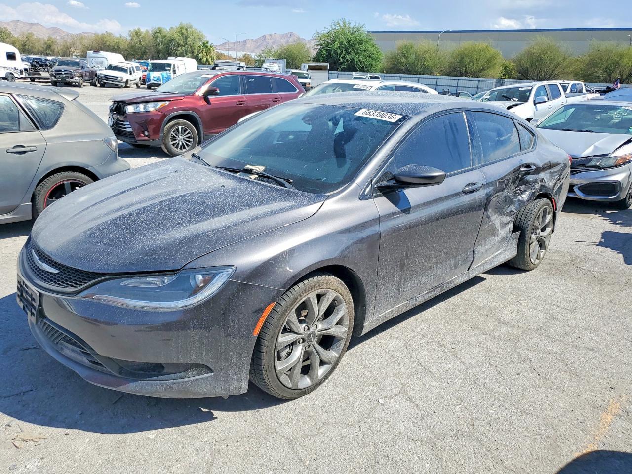 2015 Chrysler 200 S - zdjęcie główne