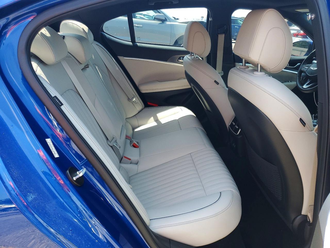 2024 Genesis G70 3.3T Sport Advanced - zdjęcie 10