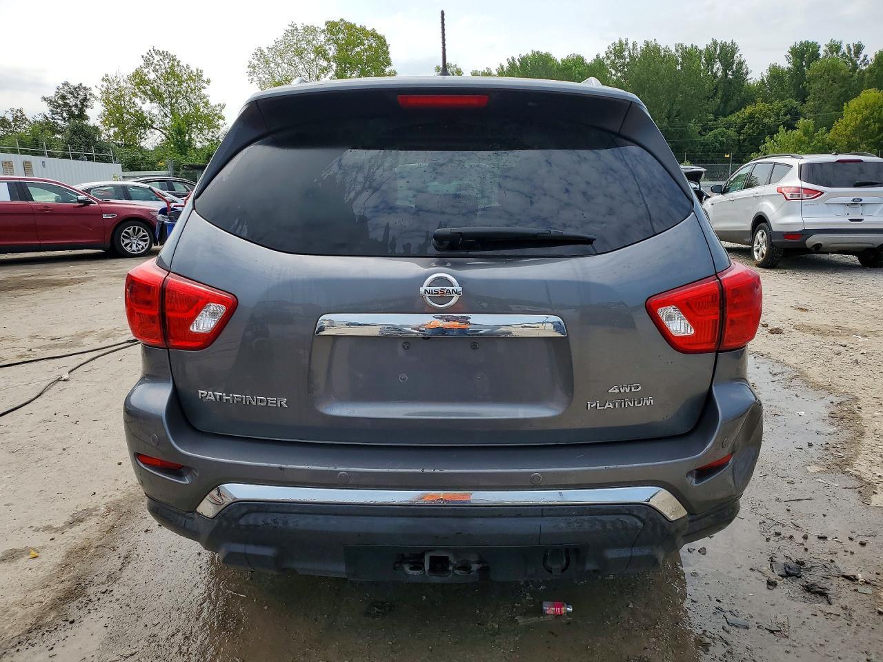 2018 Nissan Pathfinder S - zdjęcie 6