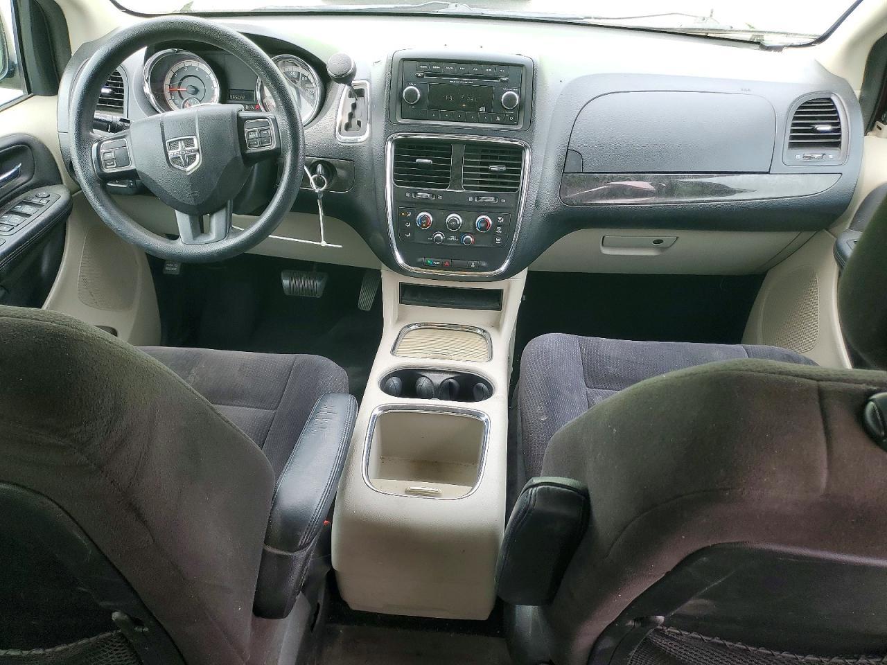 2014 Dodge Grand Caravan Sxt - zdjęcie 8