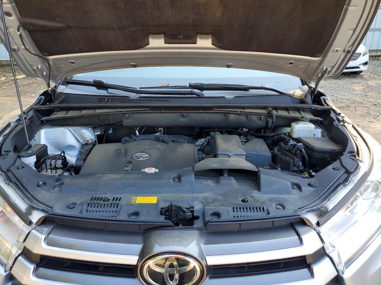 2019 Toyota Highlander Xle - zdjęcie 12