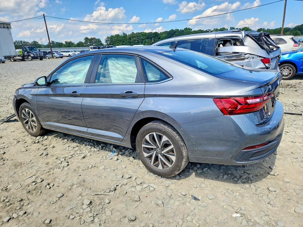 2022 Volkswagen Jetta S - zdjęcie 2