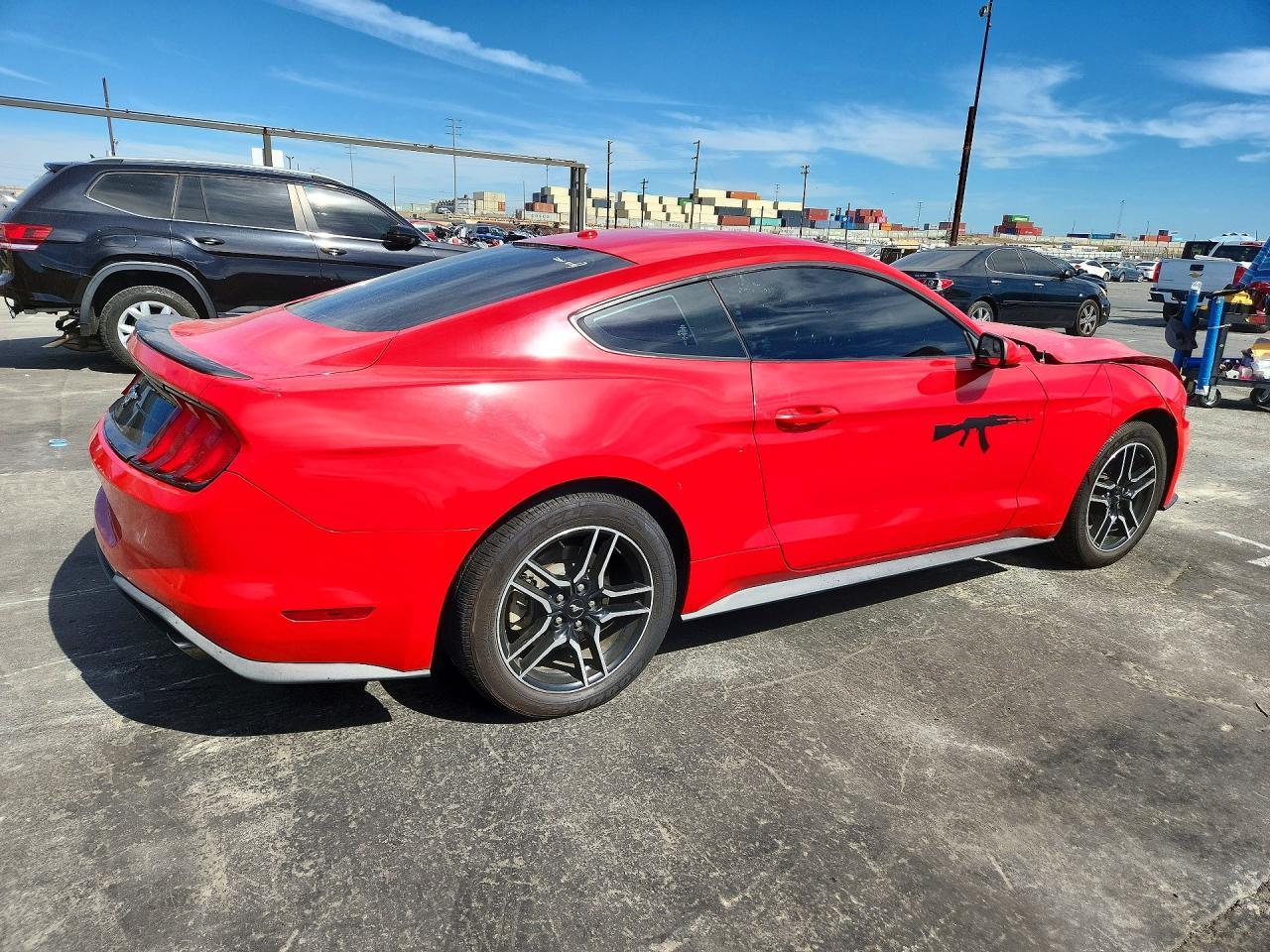 2019 Ford Mustang - zdjęcie 3