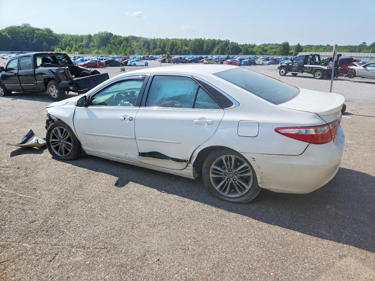 2015 Toyota Camry Se - zdjęcie 2