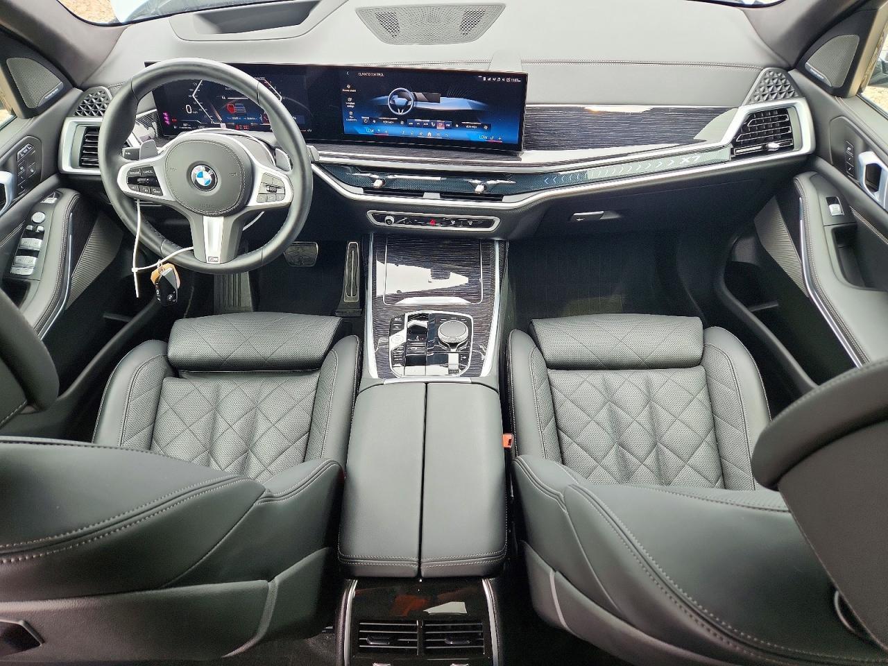 2025 BMW X7 xDrive40I - zdjęcie 8