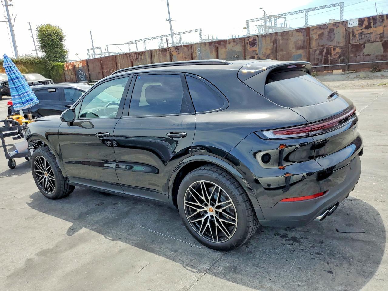 2026 Porsche Cayenne - zdjęcie 2