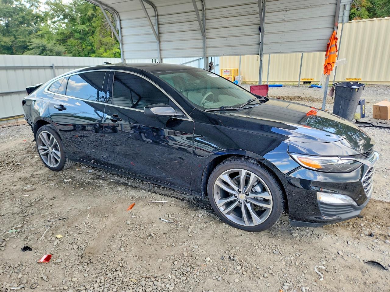 2025 Chevrolet Malibu Lt - zdjęcie 4
