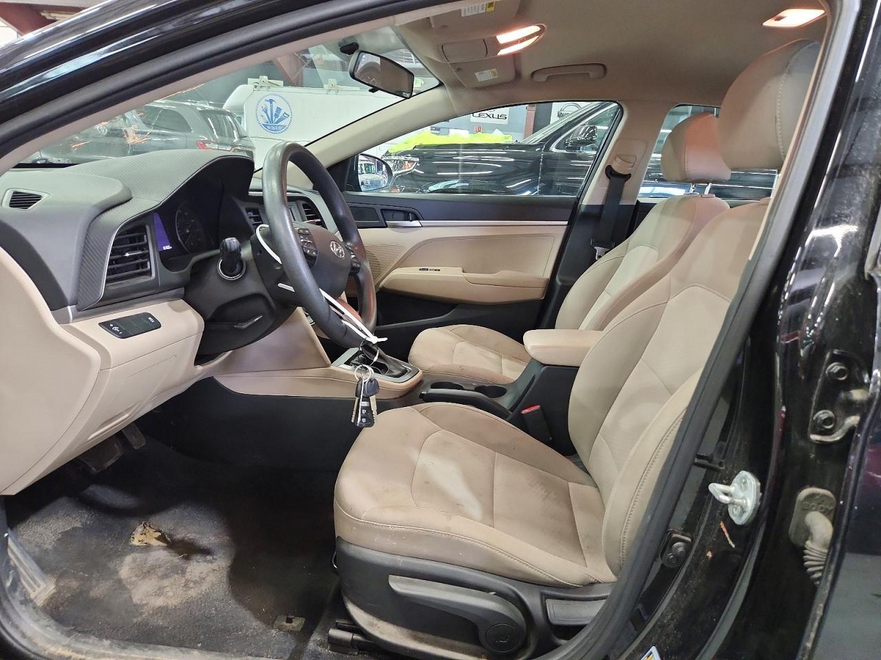 2019 Hyundai Elantra Se - zdjęcie 7