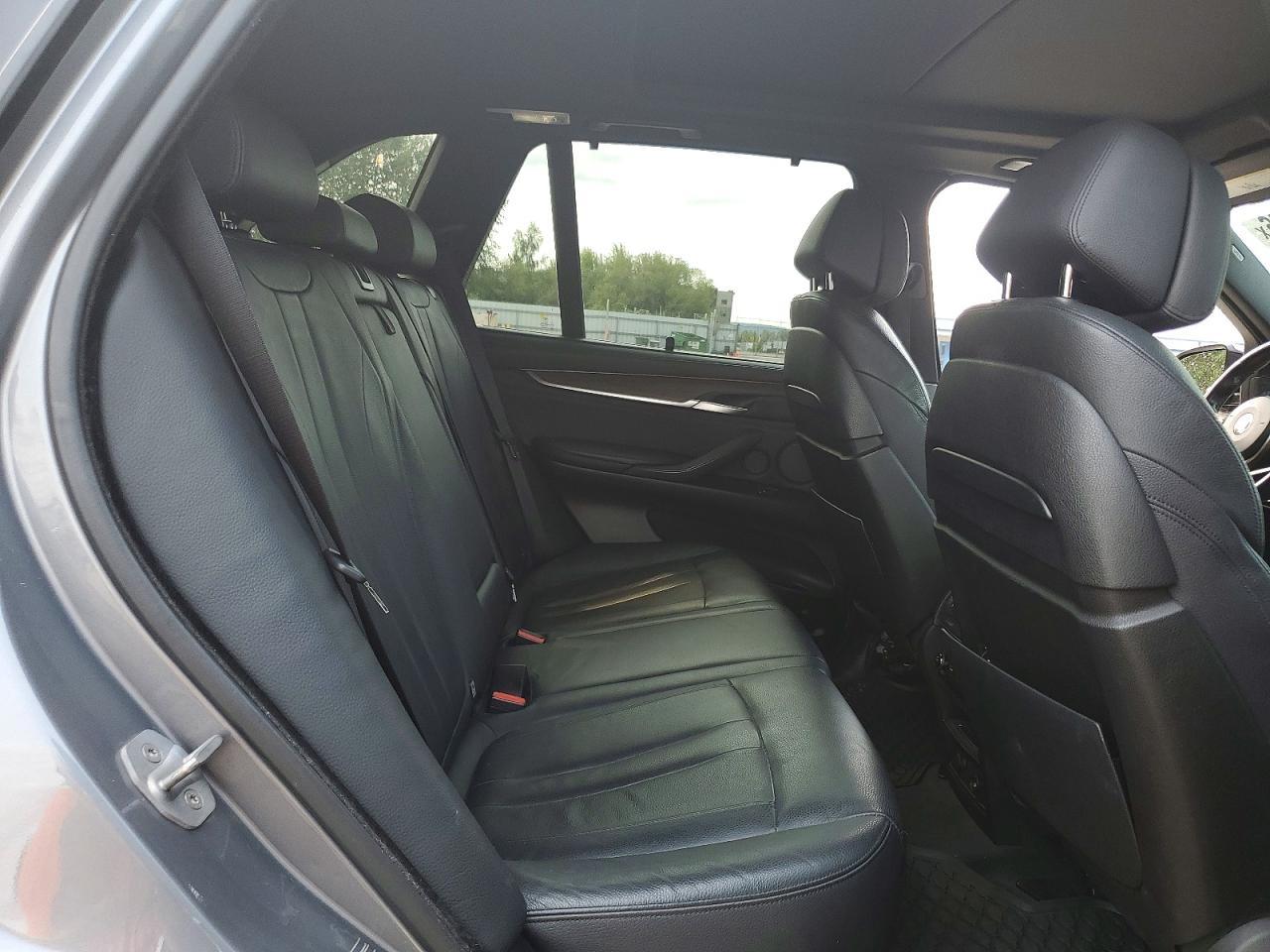 2015 BMW X5 xDrive50I - zdjęcie 11
